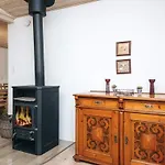 8 Person In Toftlund-by Traum
